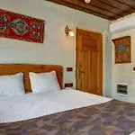 Avilla Cave فندق *