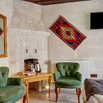 Avilla Cave فندق غوريمِيه