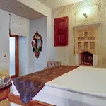 Avilla Cave فندق غوريمِيه