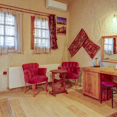Hotel Avilla Cave