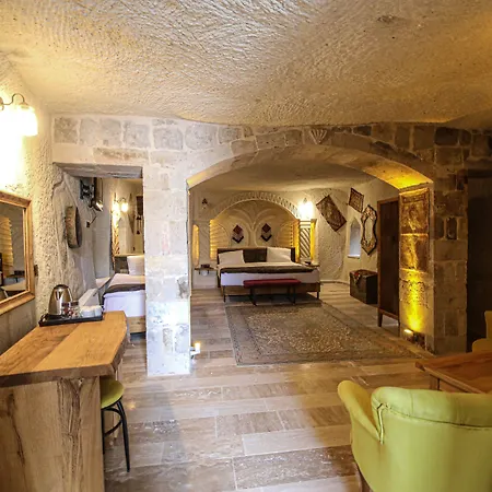 Avilla Cave Hotel *