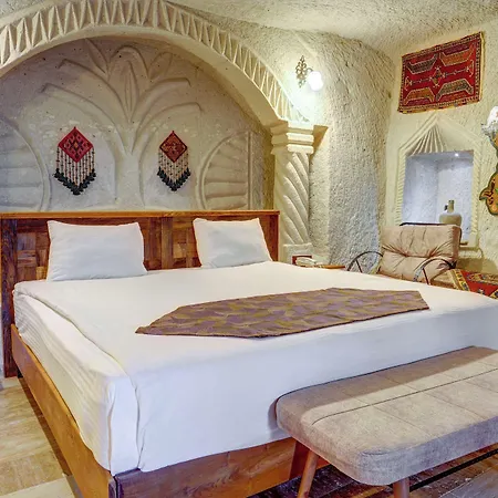 Avilla Cave Hotel *