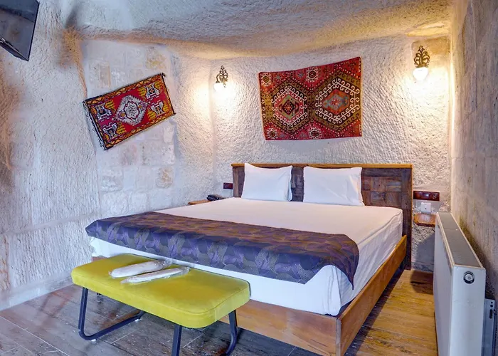 Avilla Cave Отель *